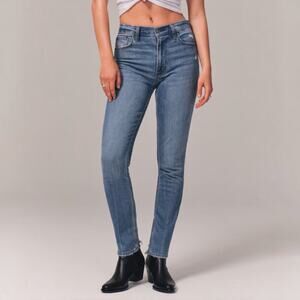 Abercrombie & Fitch The Skinny High Rise Curve Love With Raw Hem
